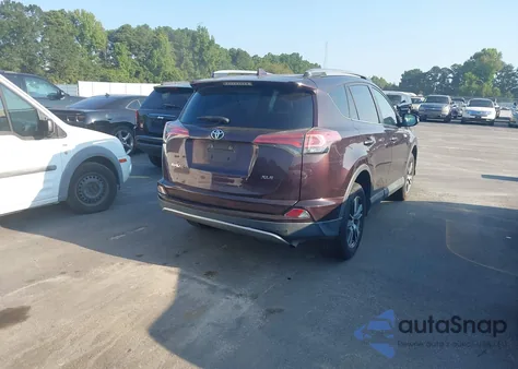 2017 Toyota Rav4 Xle z USA, uszkodzony, nr VIN 2T3WFREV9HW388516